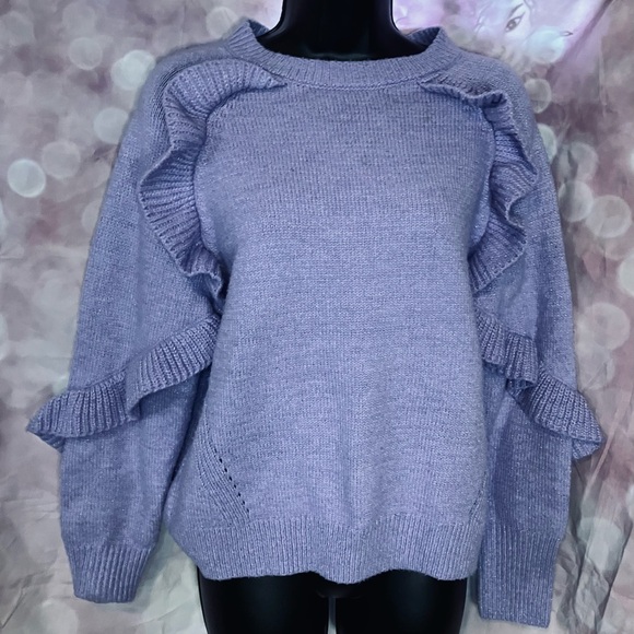 🪻Gorgeous Ruffle Sweater🪻 - Picture 2 of 10